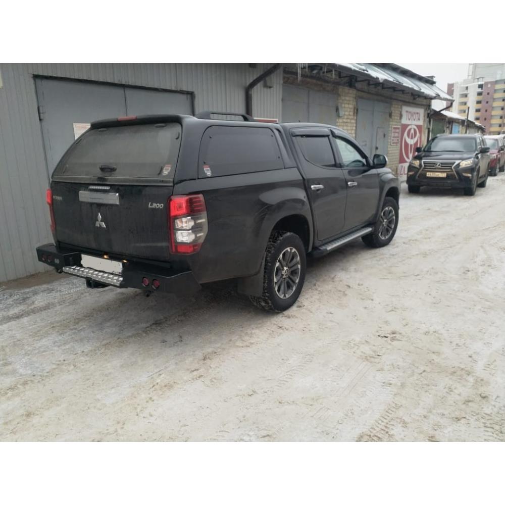 Бампер РИФ силовой задний Mitsubishi L200 2019+ с квадратом под фаркоп и фонарями