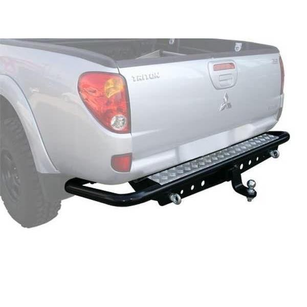 Бампер РИФ задний Mitsubishi L200 2005-2015 (кузов 1350 мм) с квадратом под фаркоп и фонарями трубный