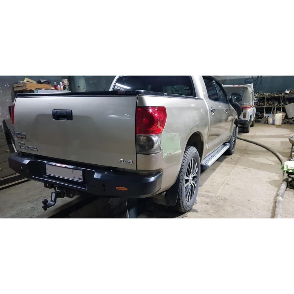 Бампер силовой задний Toyota Tundra 2007-2013