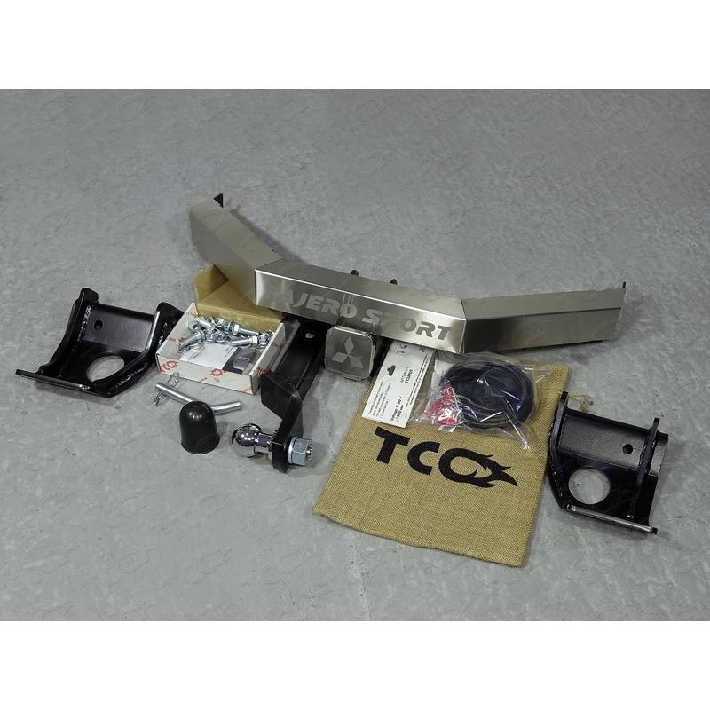 Фаркоп (надпись Pajero Sport