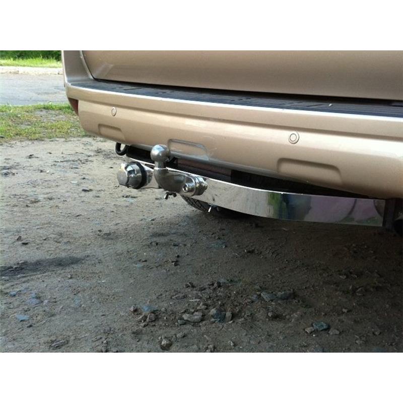 Фаркоп с нержавеющей накладкой Toyota Land Cruizer Prado 120 с колпачком из нержавейки