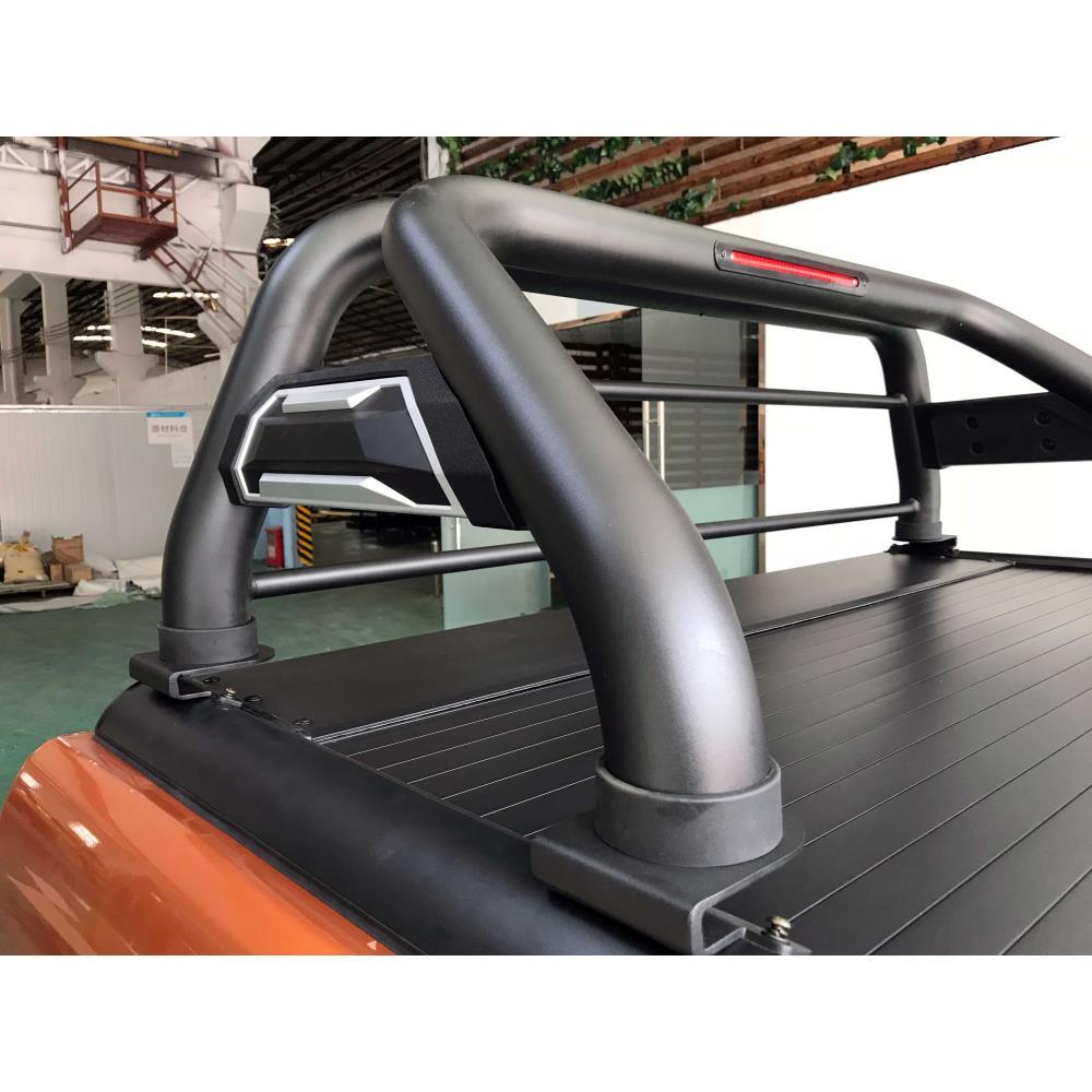 Крышка алюминиевая роллетная с дугой (черная сталь) Winbo Toyota Hilux 2015+