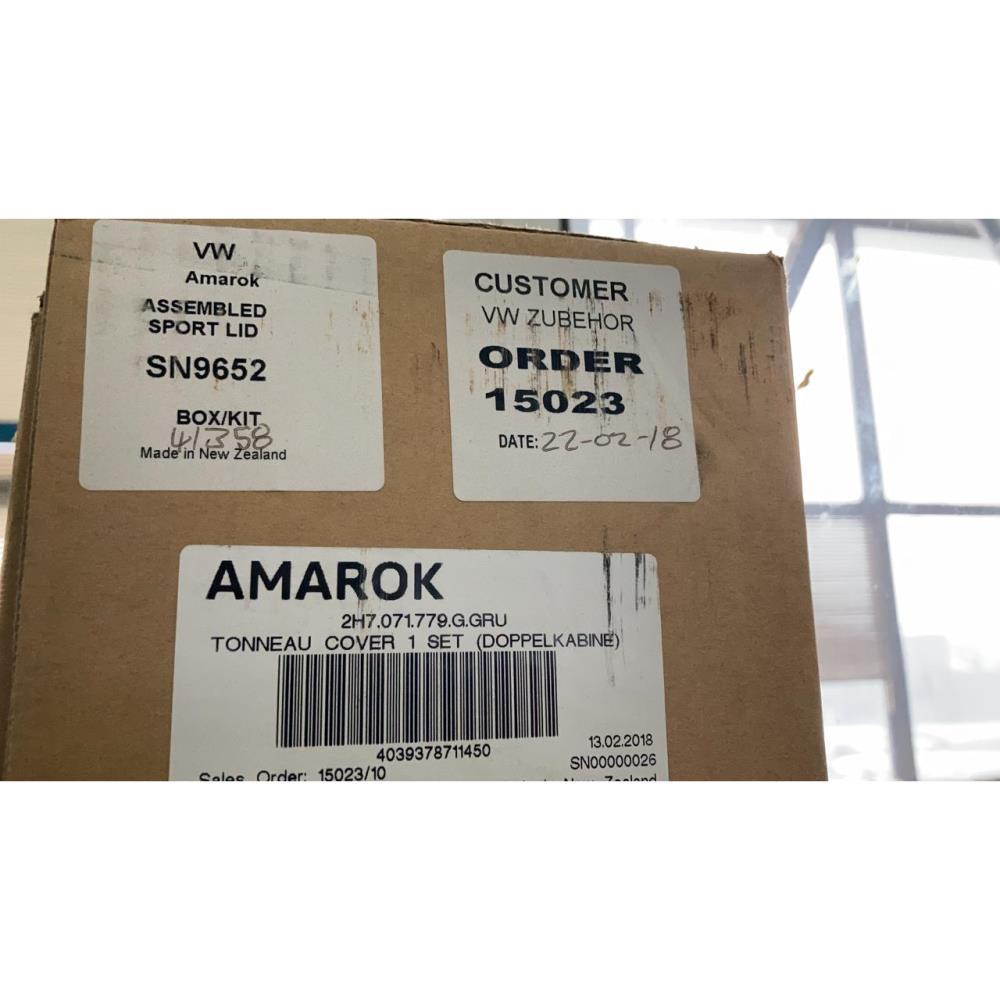 Крышка кузова под оригинальные двойные дуги для Vw Amarok. EGR (Австралия)