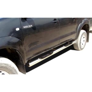 Порог труба с проступью Toyota Hilux 2011
