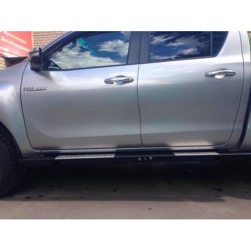 Пороги силовые алюминиевые II поколения - Toyota HILUX (с 2015г.в.).