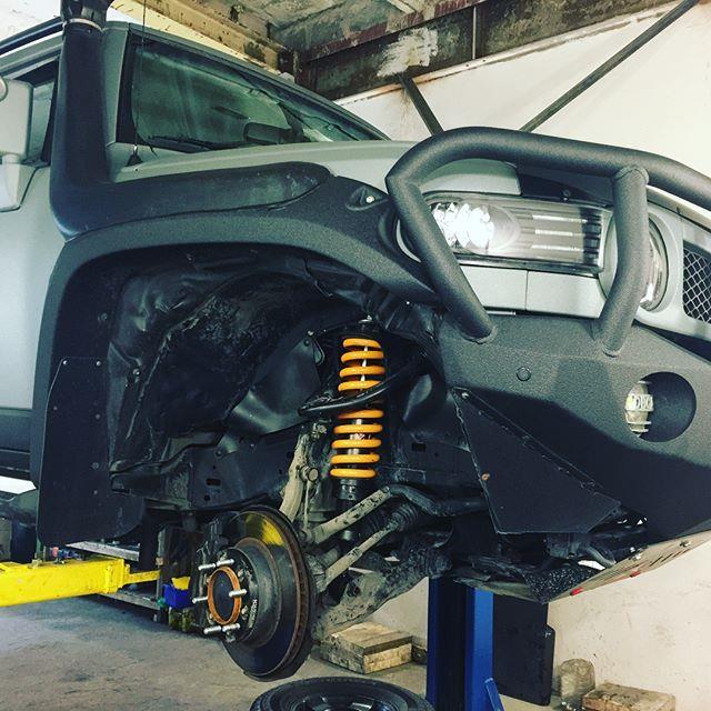 Пружины передние лифт 30 мм Ironman Toyota Hilux