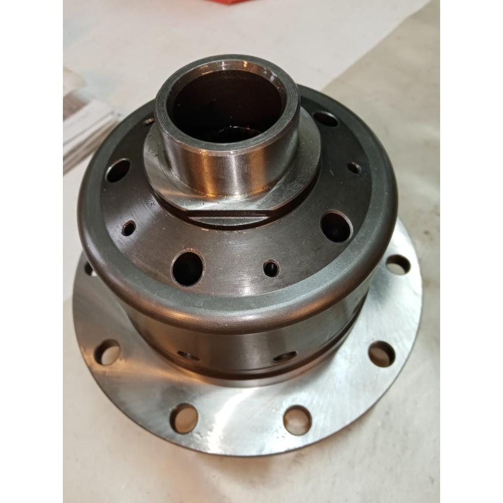 Самоблокирующийся дифференциал винтового Toyota LC 70