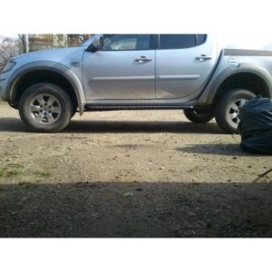 Силовые пороги на Mitsubishi L200 New 3 точки крепления НИИС