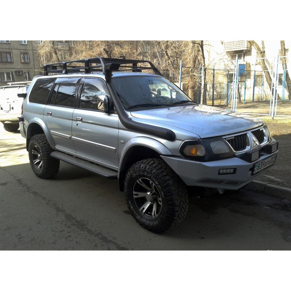 Силовые пороги на Mitsubishi Pajero Sport OLD