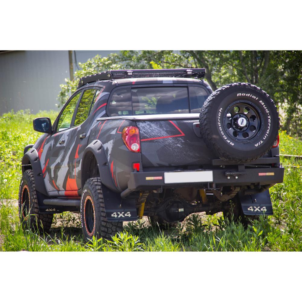 Задний силовой бампер Mitsubishi L200 2013-2015 (длинный кузов) квадрат