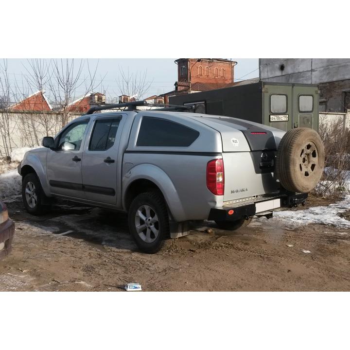 Задний силовой бампер OJ серии Трофи с правой универсальной калиткой Nissan Navara 2005