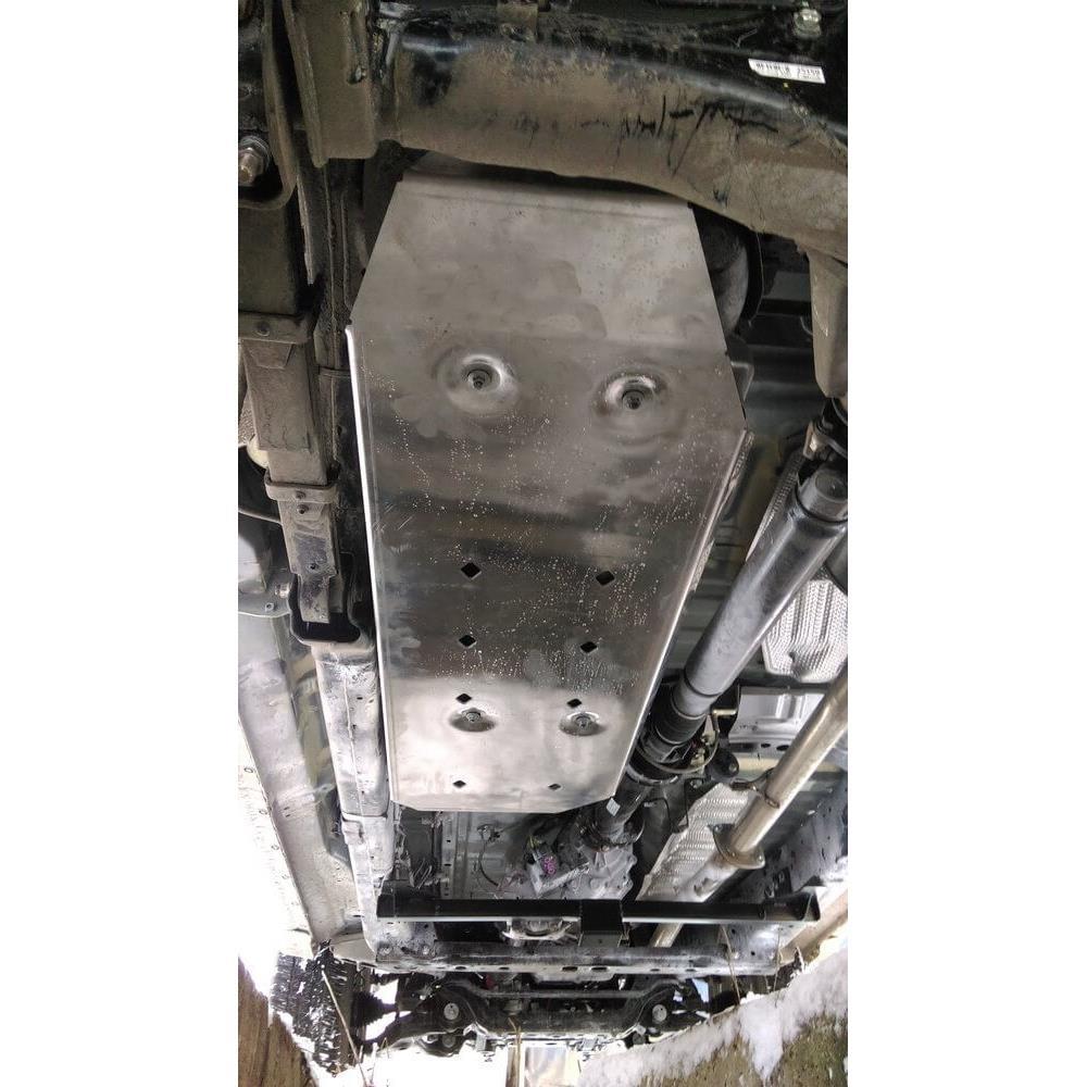 Защита топливного бака Toyota Hilux 2015+ (Алюминий 4 мм)