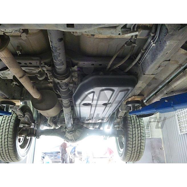 Защита топливного бака Toyota Hilux 2015+ (композит 8 мм)