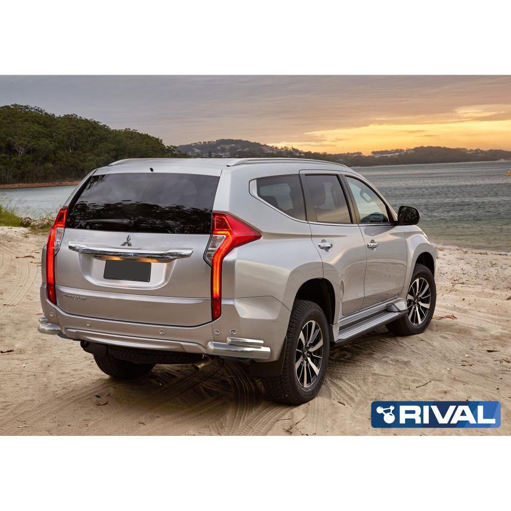 Защита заднего бампера d76+d42 уголки + комплект крепежа