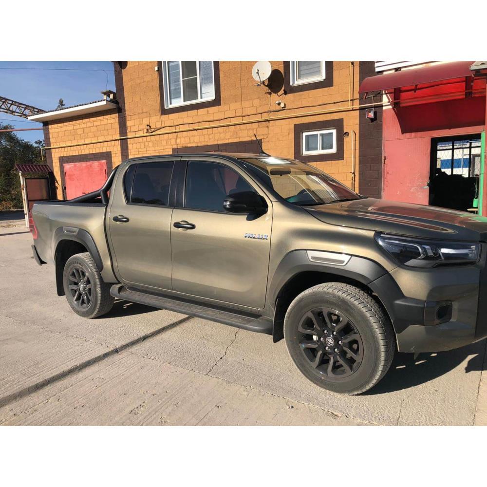 Защитные дуги кузова c покрытием "раптор" Toyota Hilux Black Onyx 2020