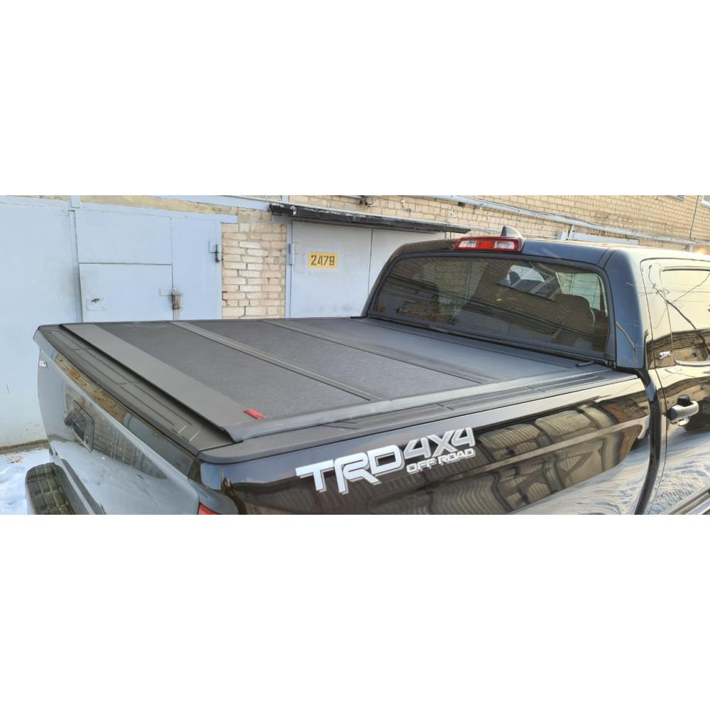 Жесткая четырехсекционная крышка кузова Kramco Toyota Tundra Crew Max 5.5 ft.
