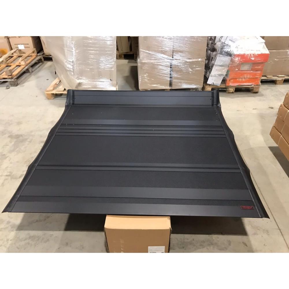 Жесткая четырехсекционная крышка кузова Kramco Toyota Tundra Crew Max 5.5 ft.