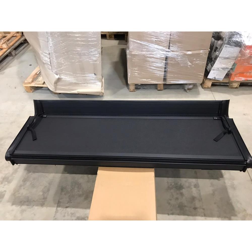 Жесткая четырехсекционная крышка кузова Kramco Toyota Tundra Double Cab