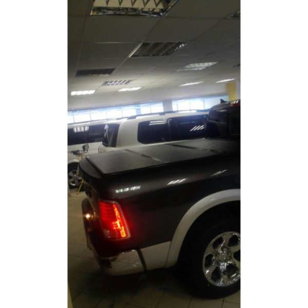 ≡ Жесткая трехсекционная крышка KRAMCO на пикап Dodge Ram продажа в ...