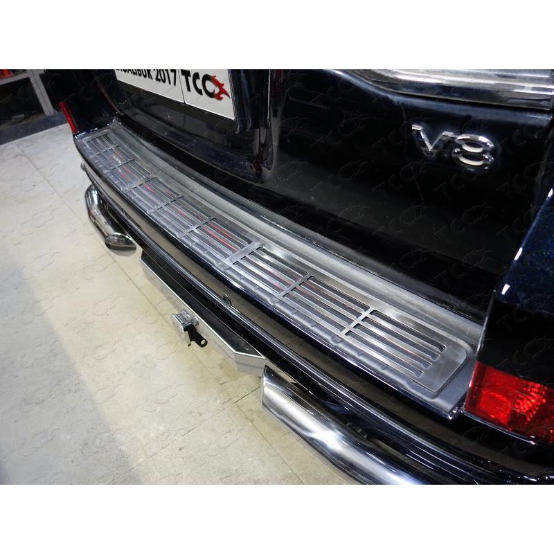 Накладка на задний бампер (лист шлифованный) для TOYOTA Land Cruiser 200 EXCALIBUR 2017-