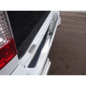 Накладка на задний бампер (лист зеркальный) 1 мм для УАЗ Патриот 2014-