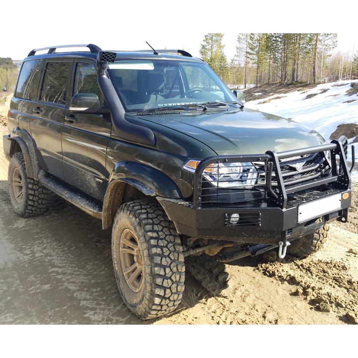 Передний силовой бампер с защитной дугой и вертикальной площадкой лебёдки на рестайлинговый УАЗ «Патриот» 2014