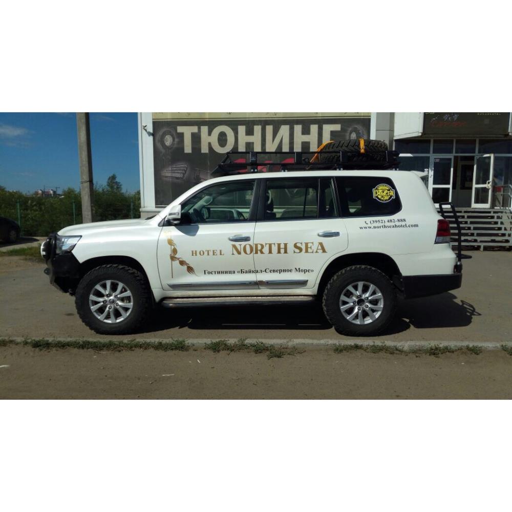 Пороги силовые с накладками для Toyota Land Cruiser 200