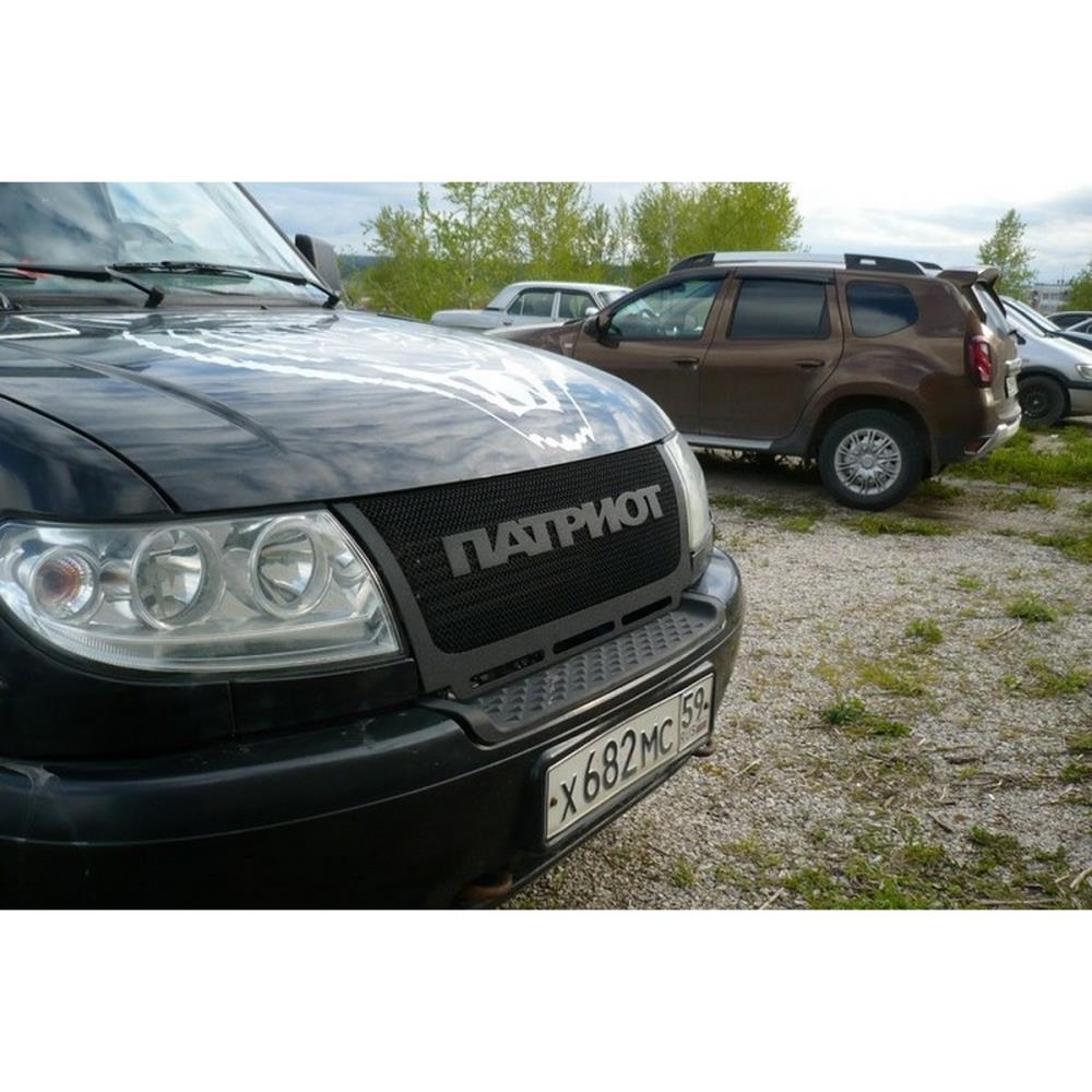 РЕШЁТКА "ЧЁРНЫЙ БРУТ" ДОРЕСТАЙЛ на УАЗ-Патриот до 2015