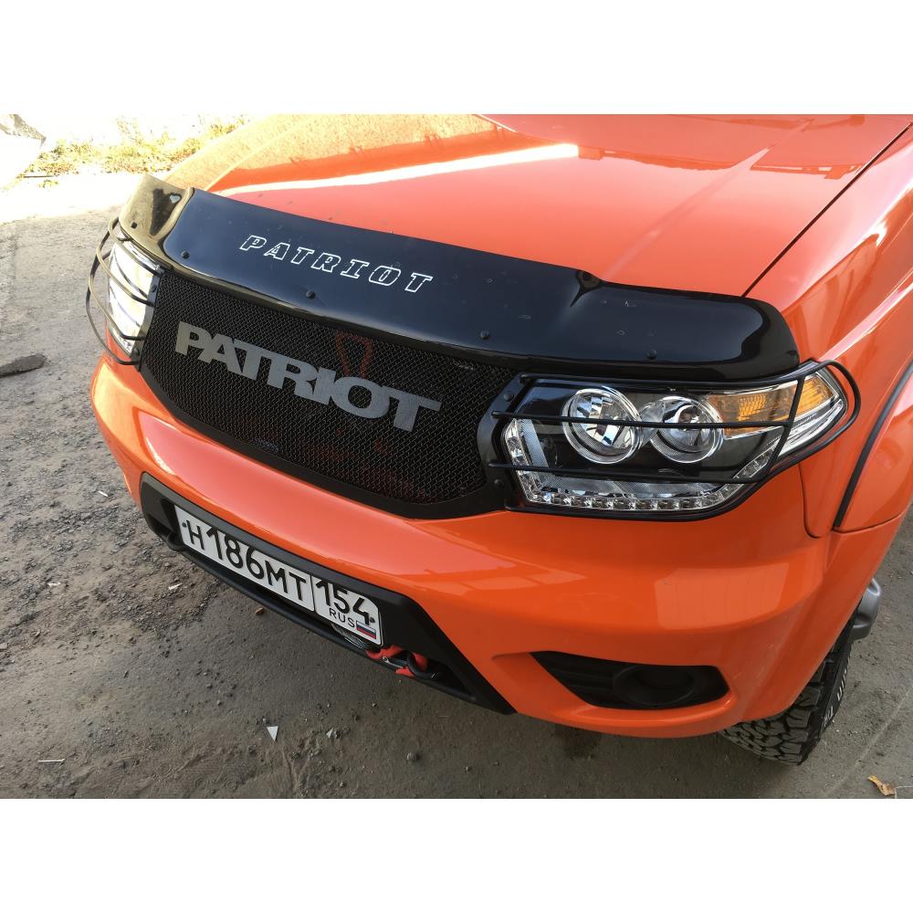 РЕШЁТКА "ЧЁРНЫЙ БРУТ" РЕСТАЙЛ С ЗАЩИТОЙ ФАР для УАЗ-Патриот 2015-