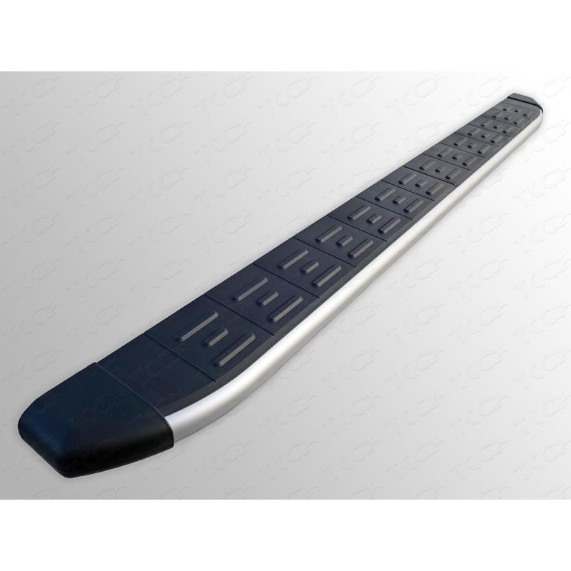 Тюнинг для RENAULT Duster 2010-2015 Пороги алюминиевые с пластиковой накладкой (1720 из 2-х мест)