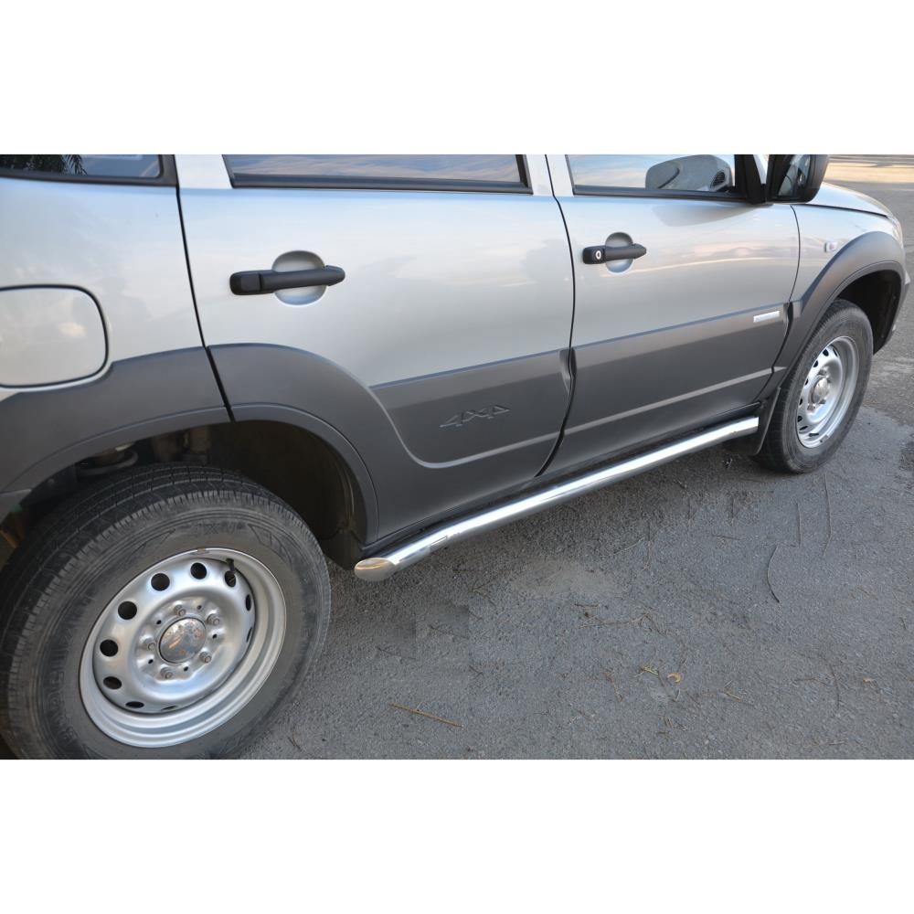 Защита штатного порога труба Chevrolet Niva 2010