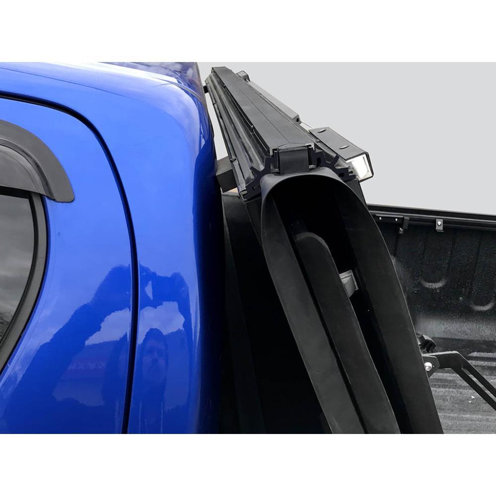 Четырех секционная крышка HAL PRO на Mitsubishi L200 2015