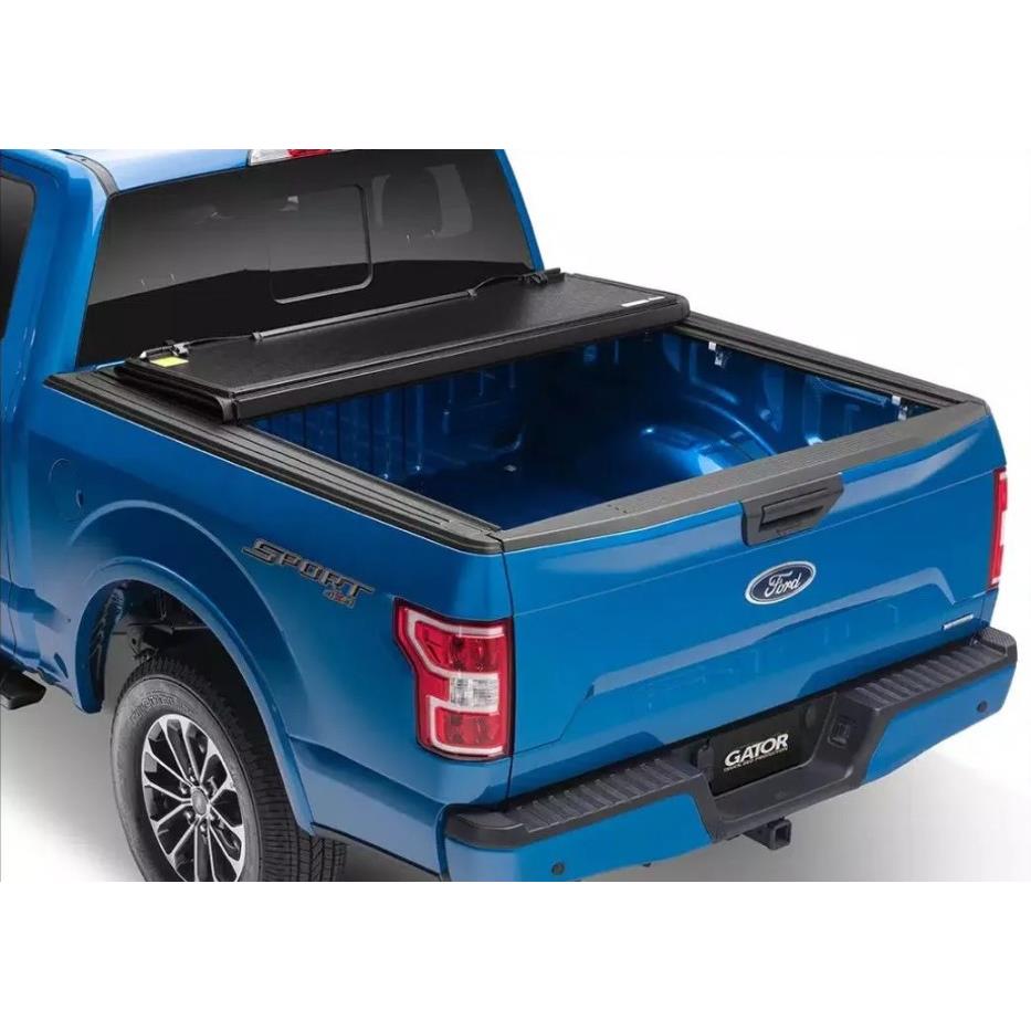 Жесткая трехсекционная крышка низкий профиль Toyota Tundra Crew Max ft. 5.5 (2014-2023) (двойная кабина)